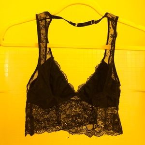 Sexy lace bralette in black